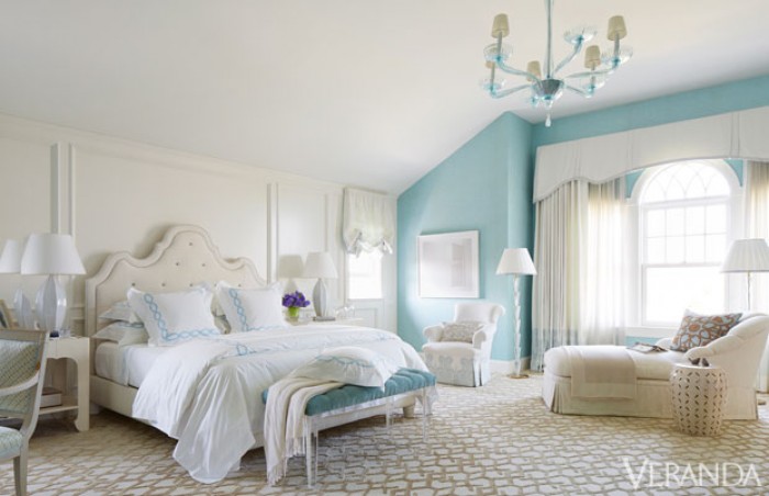 White and Turquoise Bedroom Decorating Idea White and Turquoise Bedroom Decorating Idea